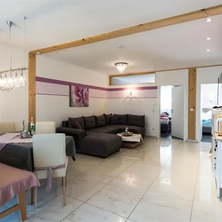 5*sterne Kroiss Apartamento *